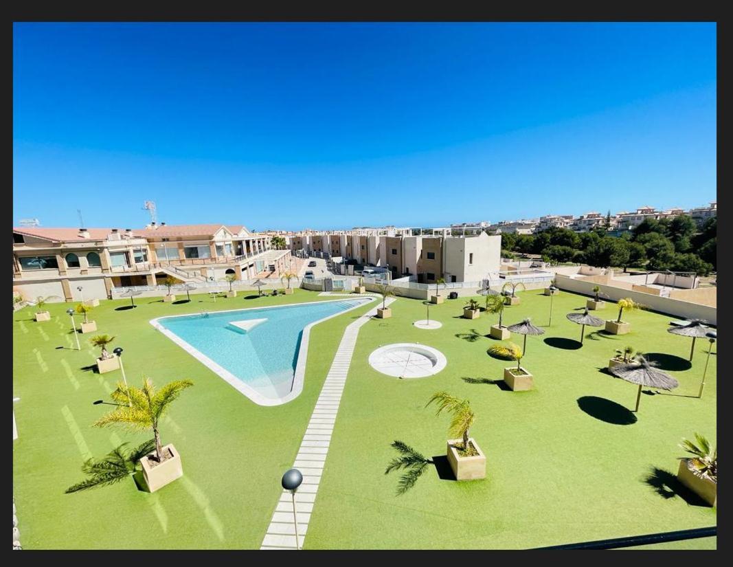 3090 Residencial Sabrina Lejlighed Dehesa de Campoamor  Eksteriør billede