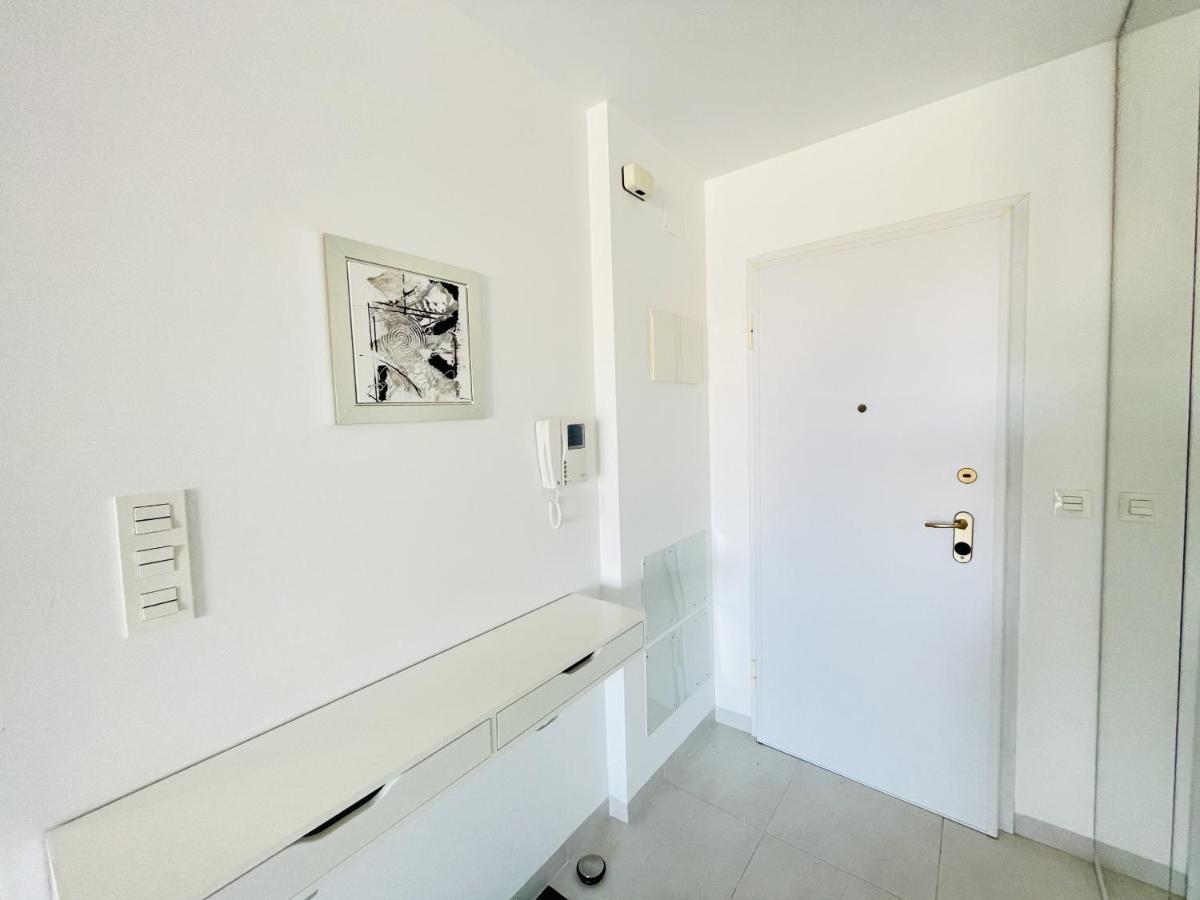 3090 Residencial Sabrina Lejlighed Dehesa de Campoamor  Eksteriør billede