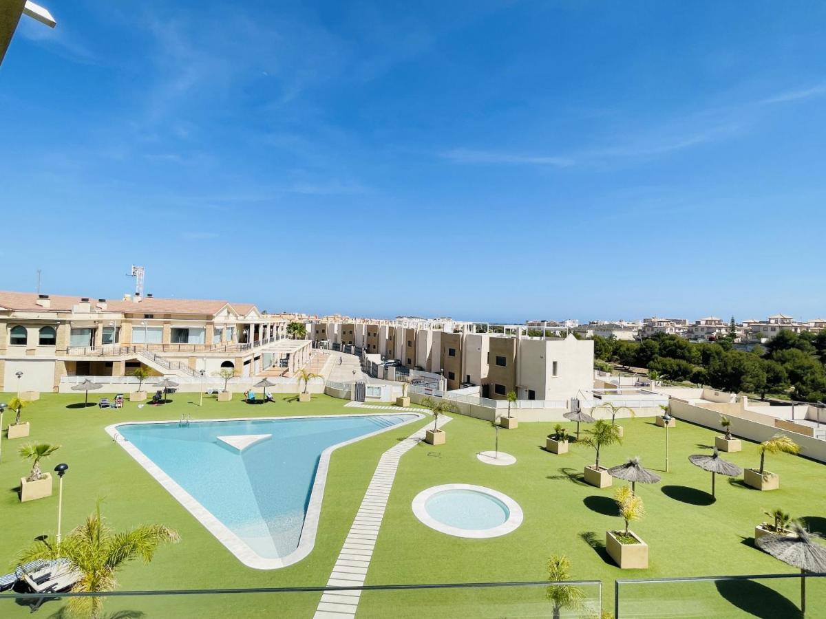 3090 Residencial Sabrina Lejlighed Dehesa de Campoamor  Eksteriør billede